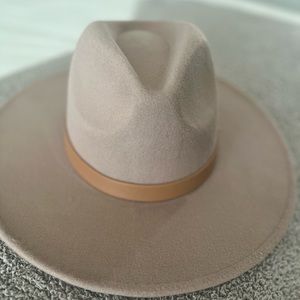 Womens hat